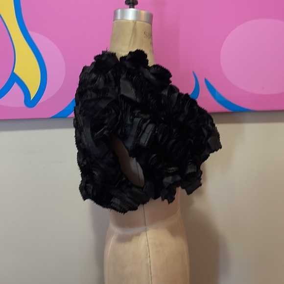 Givenchy Black Satin Roses Bolero Cropped Jacket - Picture 5 of 11